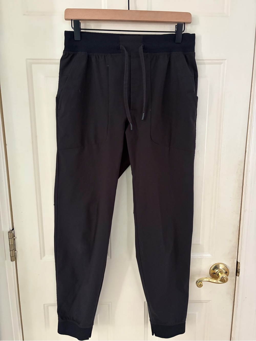 Lululemon Men’s ABC  Joggers Sweatpants Size M Black